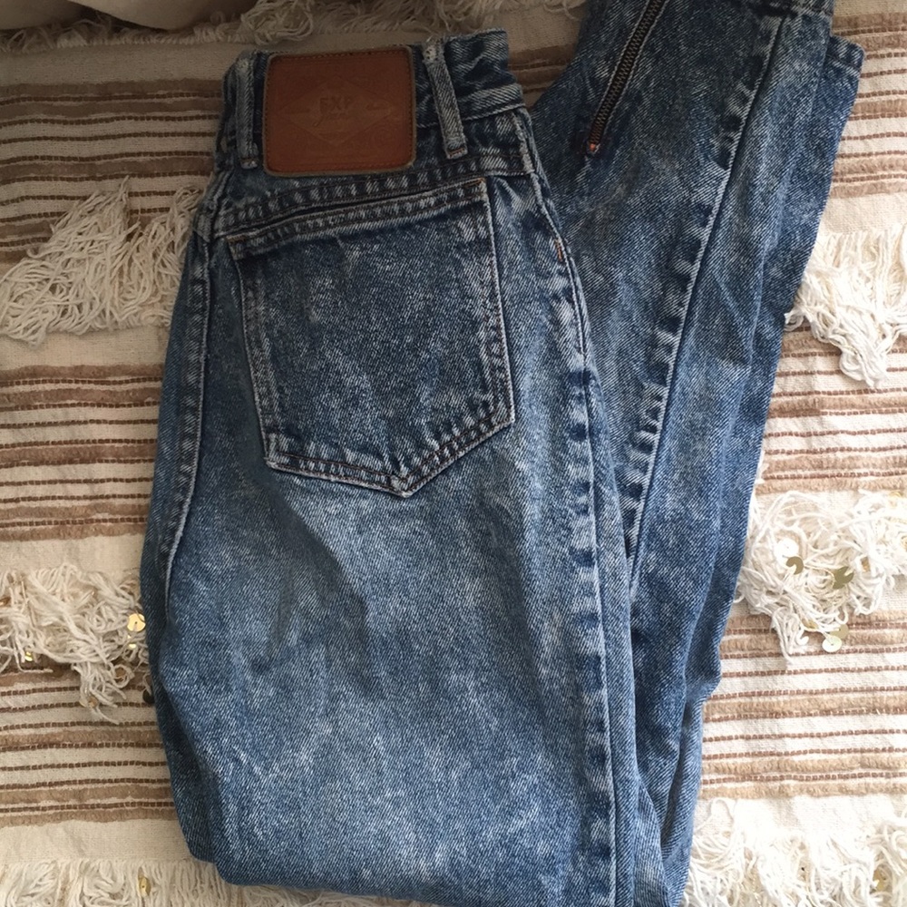 Vintage Express High Waisted Jeans